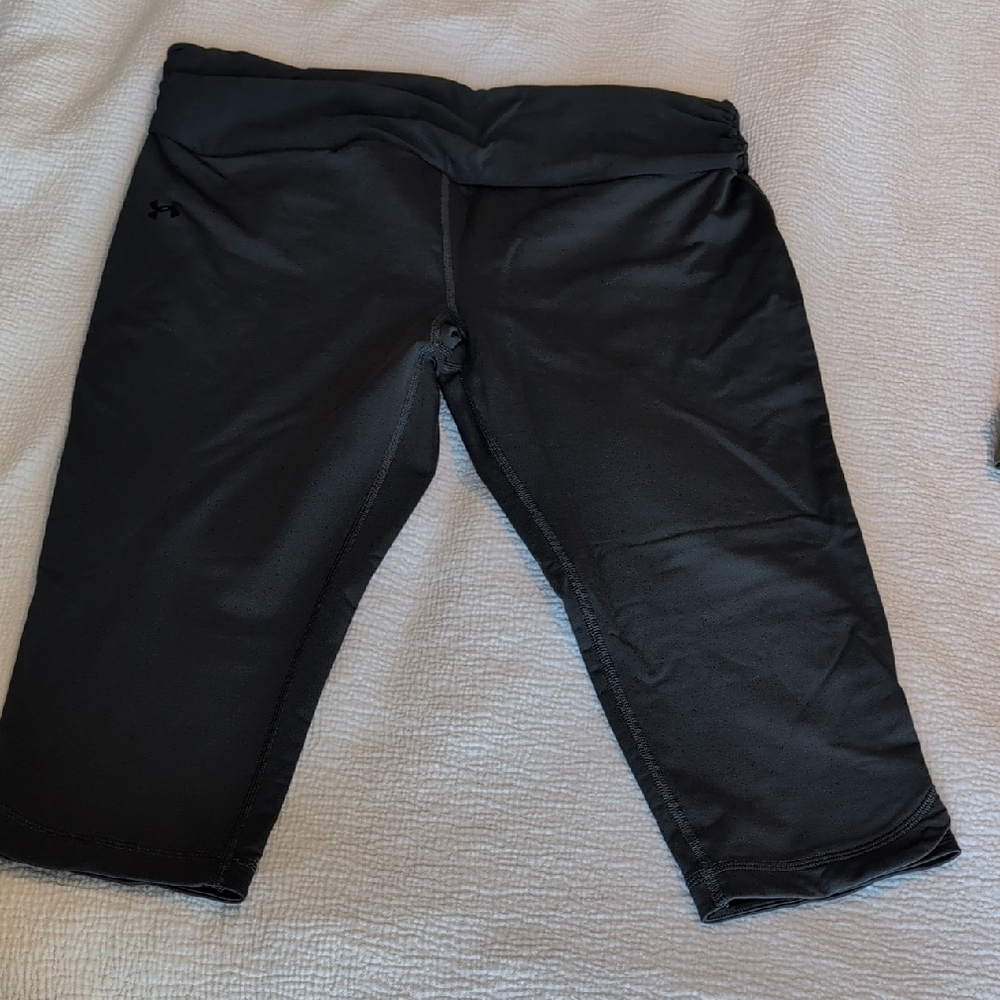 Under Armour Charcoal Capris